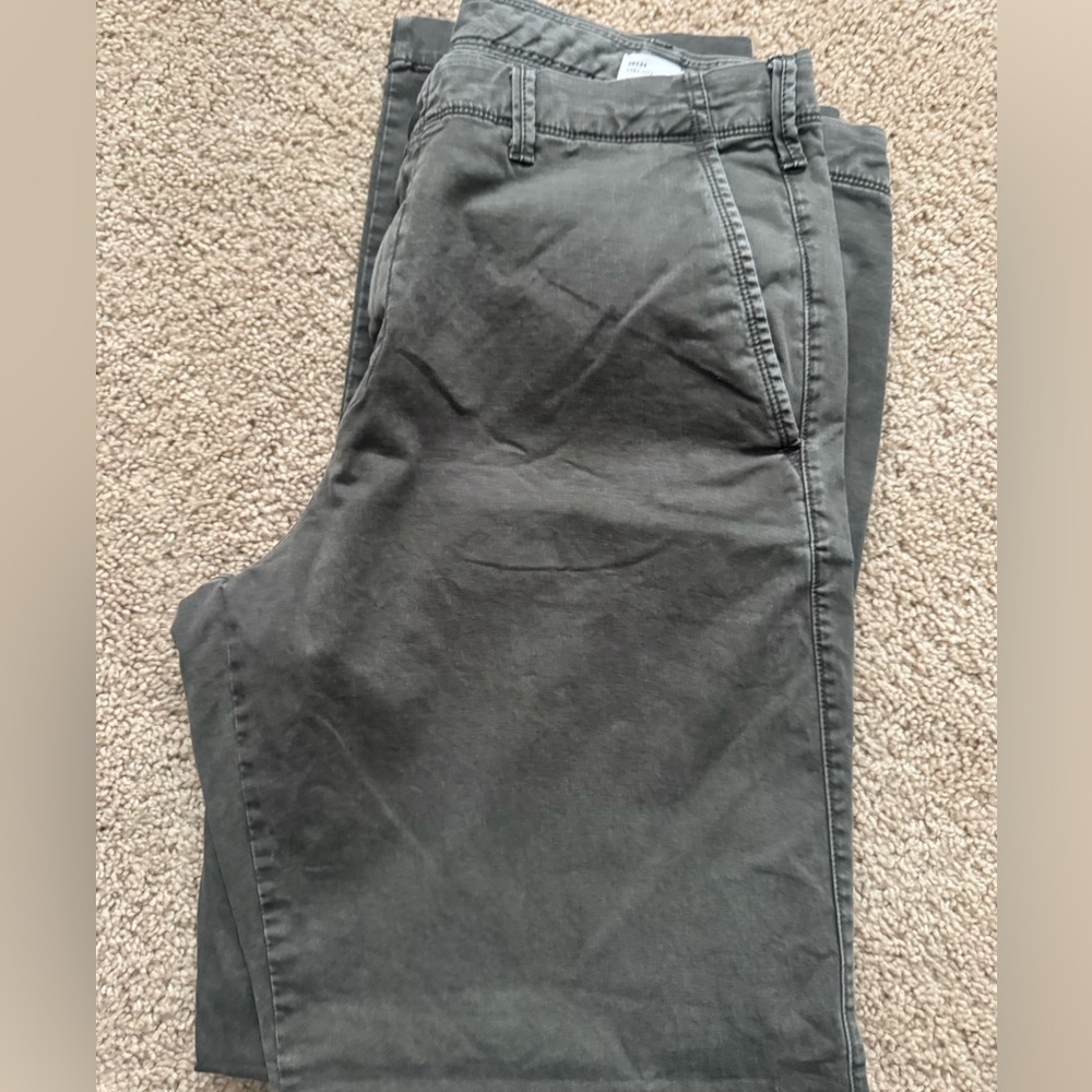 Men’s Gap Chinos